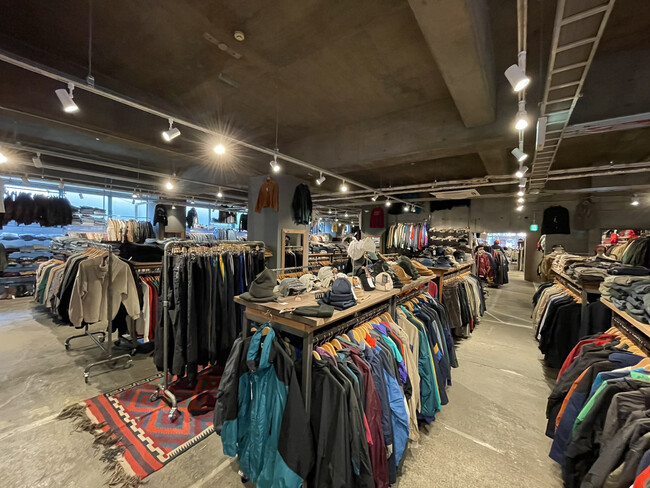 古着屋JAM アメリカ村2号店 店内（3）
