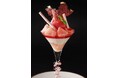 【1日20食限定】夏の新作パフェがル カフェ ドゥ ジョエル・ロブションより新登場！旬の桃1玉分を贅沢に使用した「桃のパフェ　ヴェルヴェーヌの香りをアクセントに」