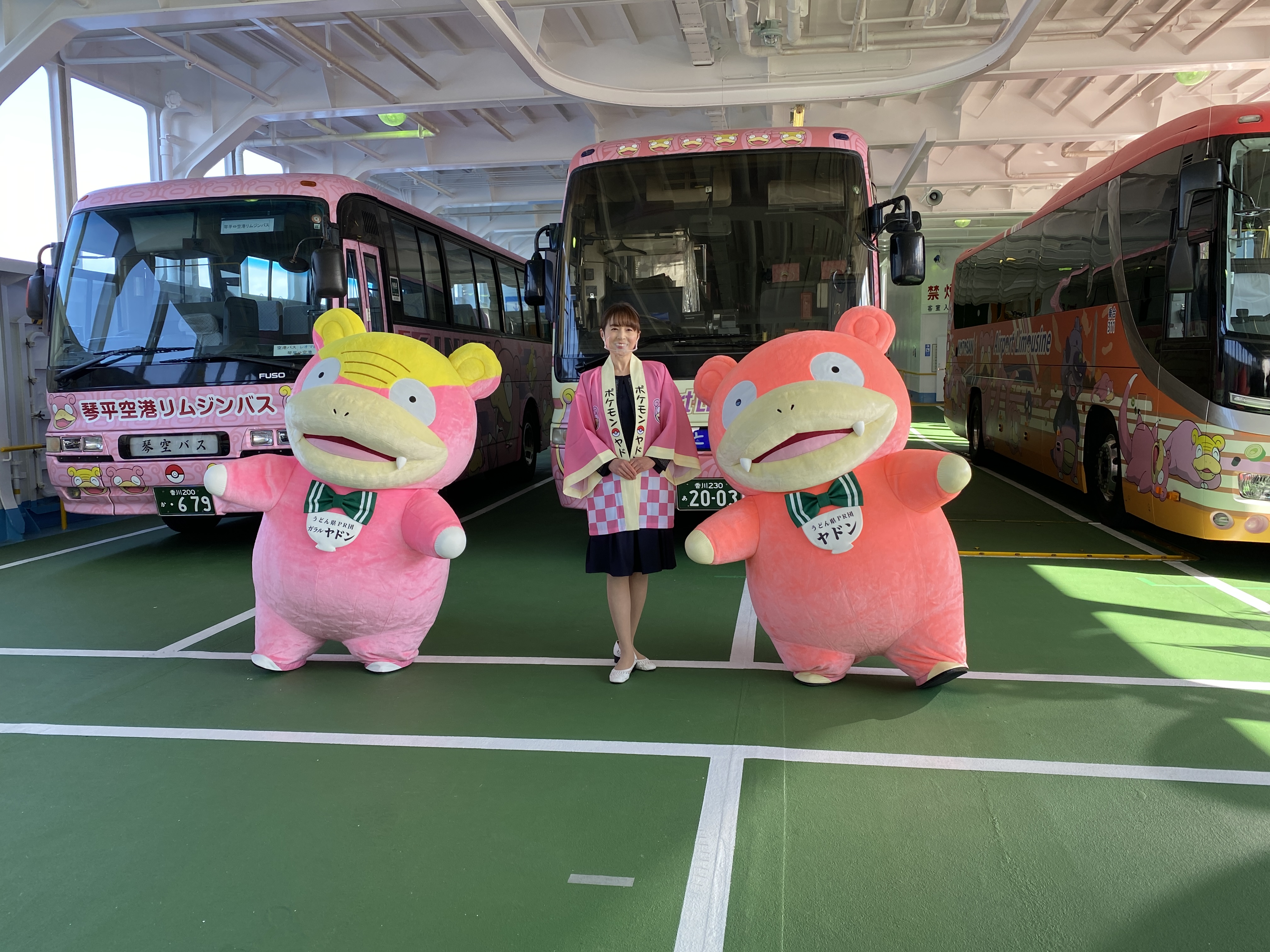 ヤドンがラッピングされた ヤドンのフェリー ヤドンのバス ヤドンのお宿 が香川県に登場 株式会社ポケモンのプレスリリース