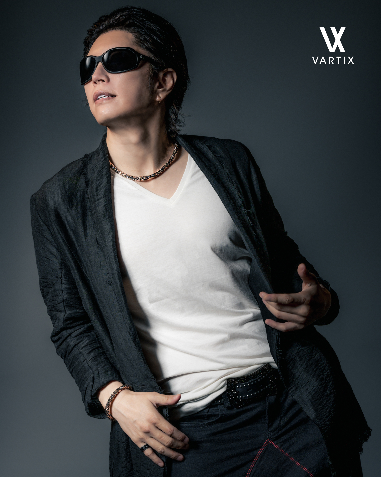 VARTIX 新作サングラス 新色「マットブラック」 の一般販売を2月14日