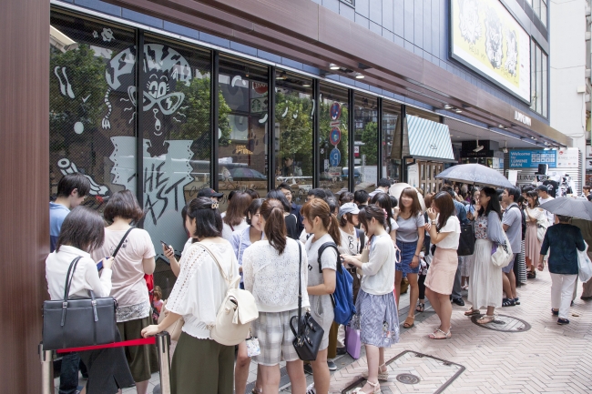 渋谷店の行列