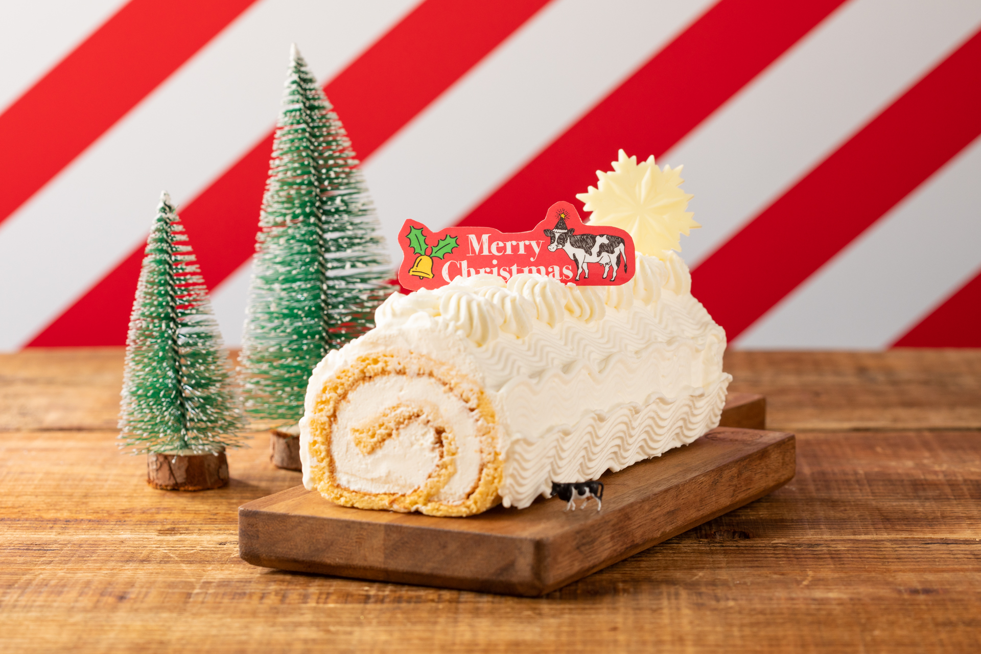 生クリーム専門店milkのクリスマスケーキ 生クリームを贅沢に楽しむ 究極のブッシュ ド ノエル 11月13日より予約販売開始 株式会社 オペレーションファクトリーのプレスリリース