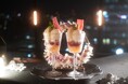 21時以降限定 "夜の桃パフェ"。2名専用スカイレストラン渋谷ブルーバードから『夜パフェ ペアリングプラン』が7月29日より、スイーツインフルエンサーとの期間限定コラボレーションとして販売開始。
