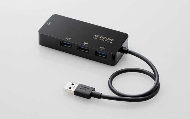 ギガビットの有線LANポートのほかに USB-A×3ポートのハブ機能を装備