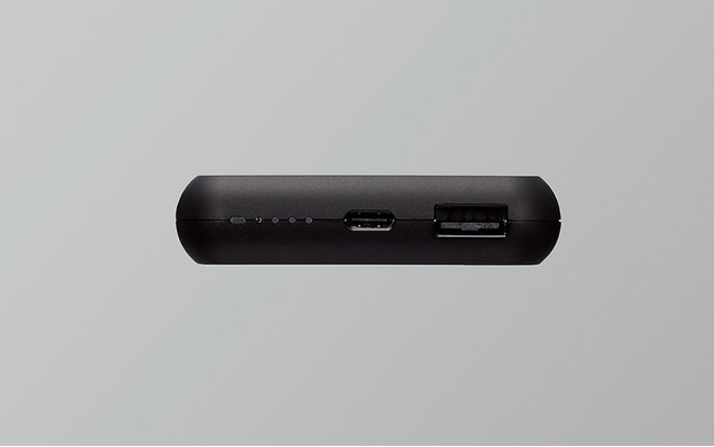 USB Type-C(USB-C)とUSB-A、 2種類の出力ポートを装備