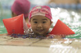 子供のスポーツ系習い事の人気ランキング圧倒的1位は「水泳」! ダンス・チア、柔道・空手・剣道なども大人気!