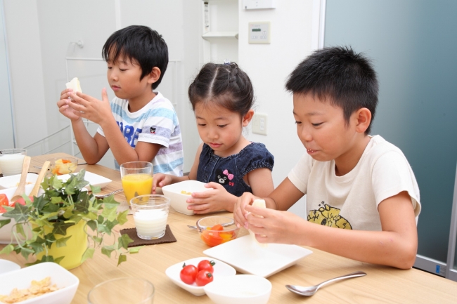 子ども食堂でみんなでわいわい