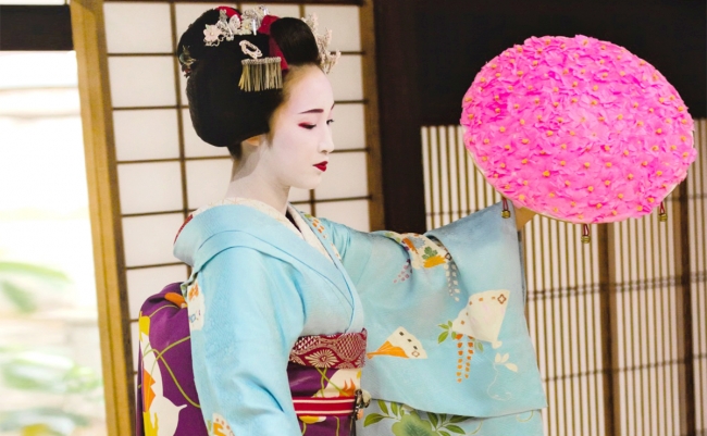 5月25日 土 Maiko Show開催 京町家 御池別邸 で心を魅了されるひととき 舞妓さんと会って 話せる 舞妓 ショーをリーズナブルな価格で開催します 豊彩株式会社のプレスリリース