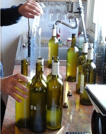 複数のワイン原酒を1％単位で織り成すことで 完成する「アッサンブラージュ」