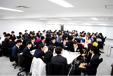 “ミスマッチ”回避を重視 先行き不安で慎重傾向、就活生対象「インターンシップに関するアンケート」を実施！株式会社DYM