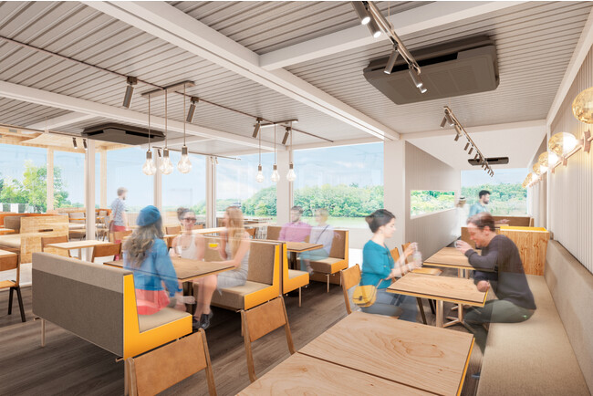 心地よさを大切にした店内。奥には大池の水辺が広がる