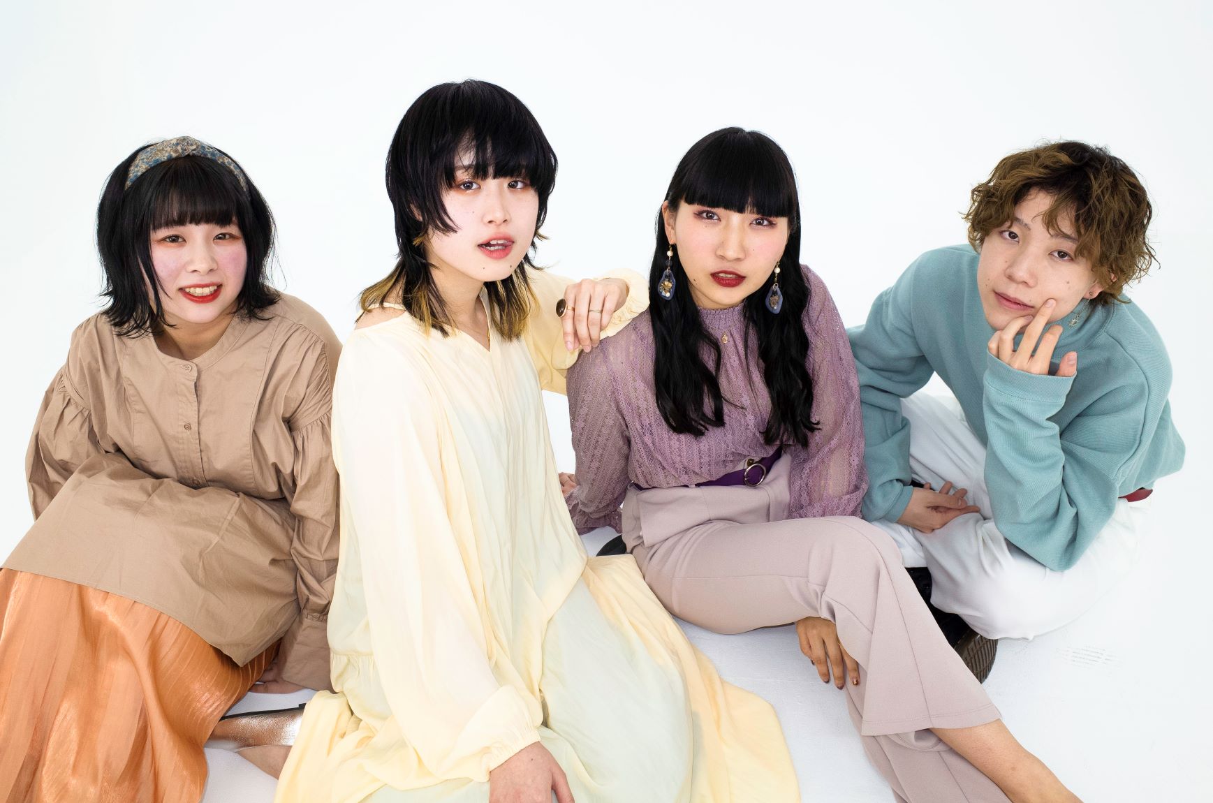 大阪豊中発　女性ツインボーカル・フルカラーポップバンド　『アポロノーム』初の全国流通盤ミニアルバム「Moment」より「愛ふれる(あふれる)」のミュージックビデオを公開！