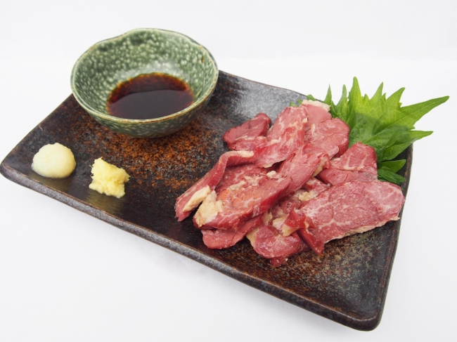 大阪・河内名物　さいぼし626円 （馬肉の燻製）