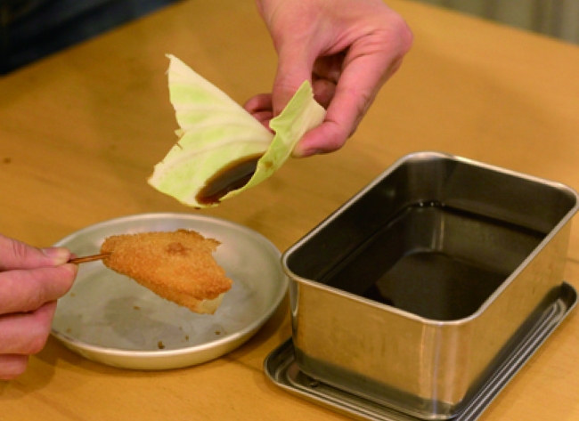 二度づけしたくなったらキャベツですくって食べる のが大阪流