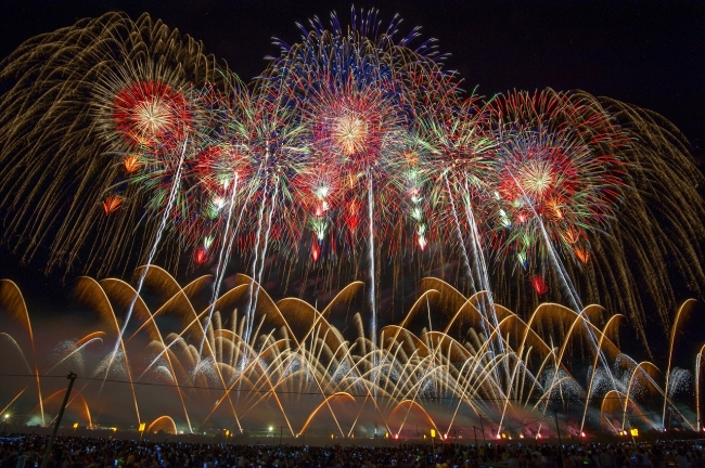 豪雨被害にも負けずに今年も開催 第91回全国花火競技大会「大曲の花火