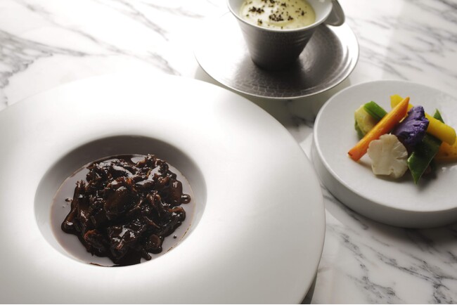 牛テールの赤ワイン煮込み 牛テールの赤ワイン煮込み