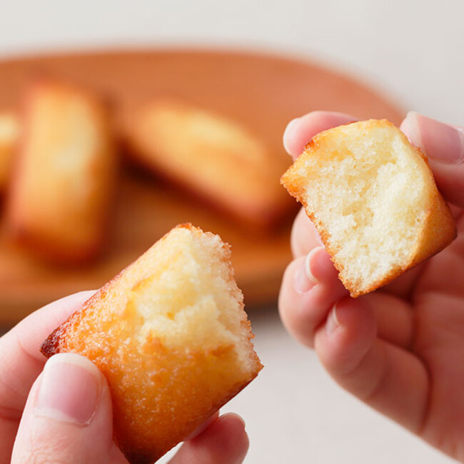 焼きたてフィナンシェ　　195円（税込）／個