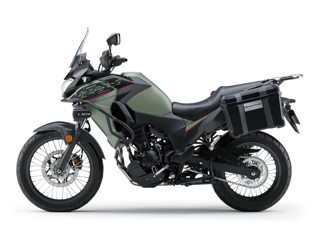 VERSYS-X 250 TOURER　左