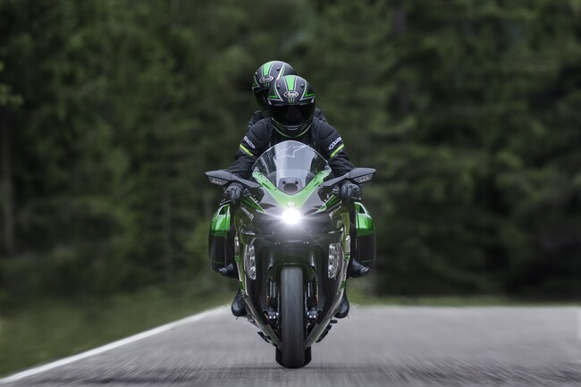 Ninja H2 SX SE ※実際の仕様と異なる場合があります。