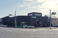 東京近郊のベッドタウンとして発展する街、越谷にある「カワサキプラザ越谷」が2025年10月4日にリニューアルオープン!