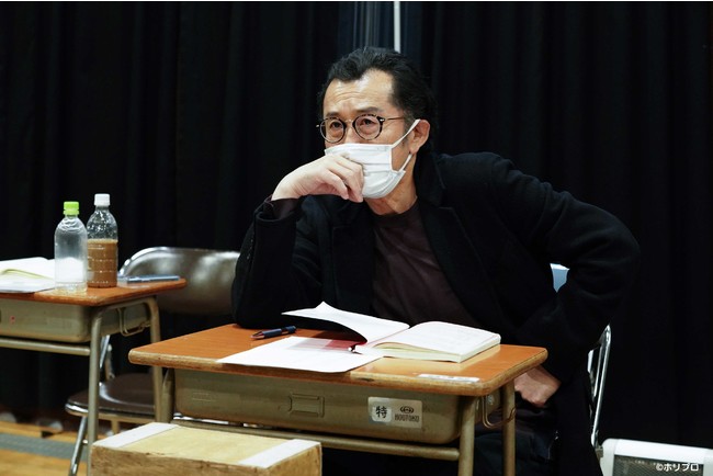 演出:吉田鋼太郎 演出:吉田鋼太郎