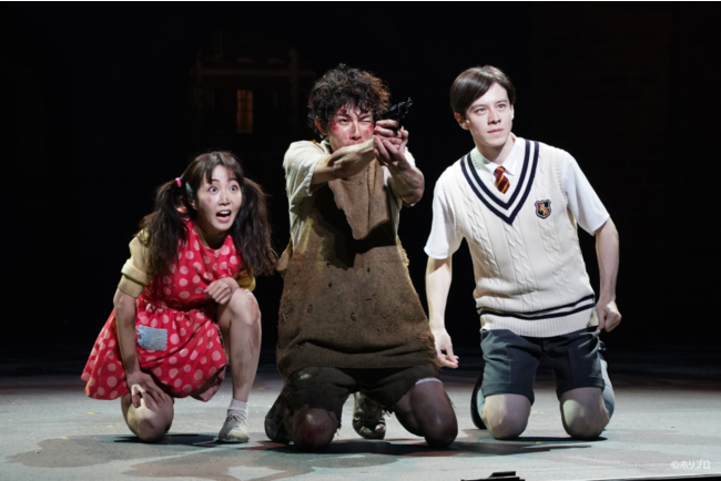 左より)リンダ役 木南晴夏、ミッキー役 柿澤勇人、エドワード役 ウエンツ瑛士 左より)リンダ役 木南晴夏、ミッキー役 柿澤勇人、エドワード役 ウエンツ瑛士