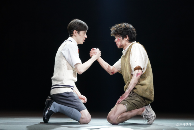 左より)エドワード役 ウエンツ瑛士、ミッキー役 柿澤勇人 左より)エドワード役 ウエンツ瑛士、ミッキー役 柿澤勇人