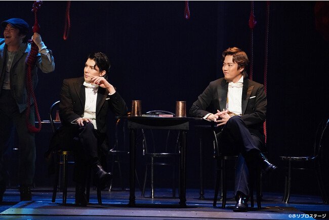 左から)ジキル役:柿澤勇人/アターソン役:上川一哉 左から)ジキル役:柿澤勇人/アターソン役:上川一哉