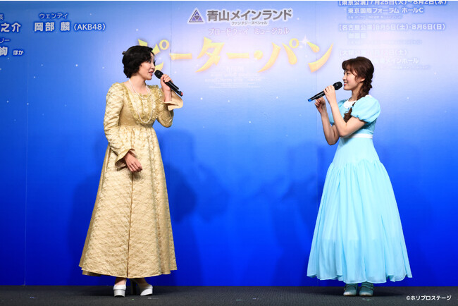 左より）ダーリング夫人：須藤理彩、ウェンディ：岡部麟（AKB48）