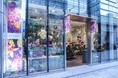 オープン1周年の感謝を込めて!被災地応援・石川県産のフリージアのプレゼントやトップデザイナーによる特別ワークショップ、デモンストレーション等のイベントを開催