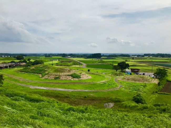 日本遺産に認定された「新田原古墳群」。古代の風景を留めたものとして評価されています。