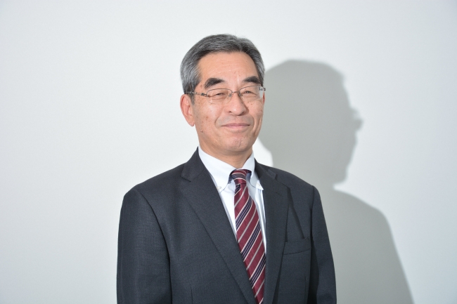 藤井文人氏