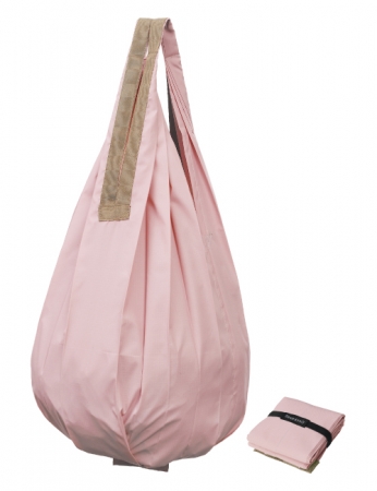 新発想 一気にたためるタテ型バッグ Shupatto コンパクトバッグ Drop が新発売 スマートに持ち運べて 通勤時のきれいめファッションにも合わせやすい 株式会社マーナのプレスリリース