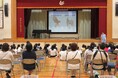 メガネのZoff「目の健康」を啓発する出張授業~埼玉県越谷市立大袋北小学校の小学6年生の約85名を対象に実施~