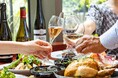 北参道のビストロ「LE BISTRO」にて夏限定ワインフリーフローを8月31日まで期間限定でスタート。泡・ロゼ泡・白・ロゼ・赤、5種をシュワっと心ゆくまで堪能。