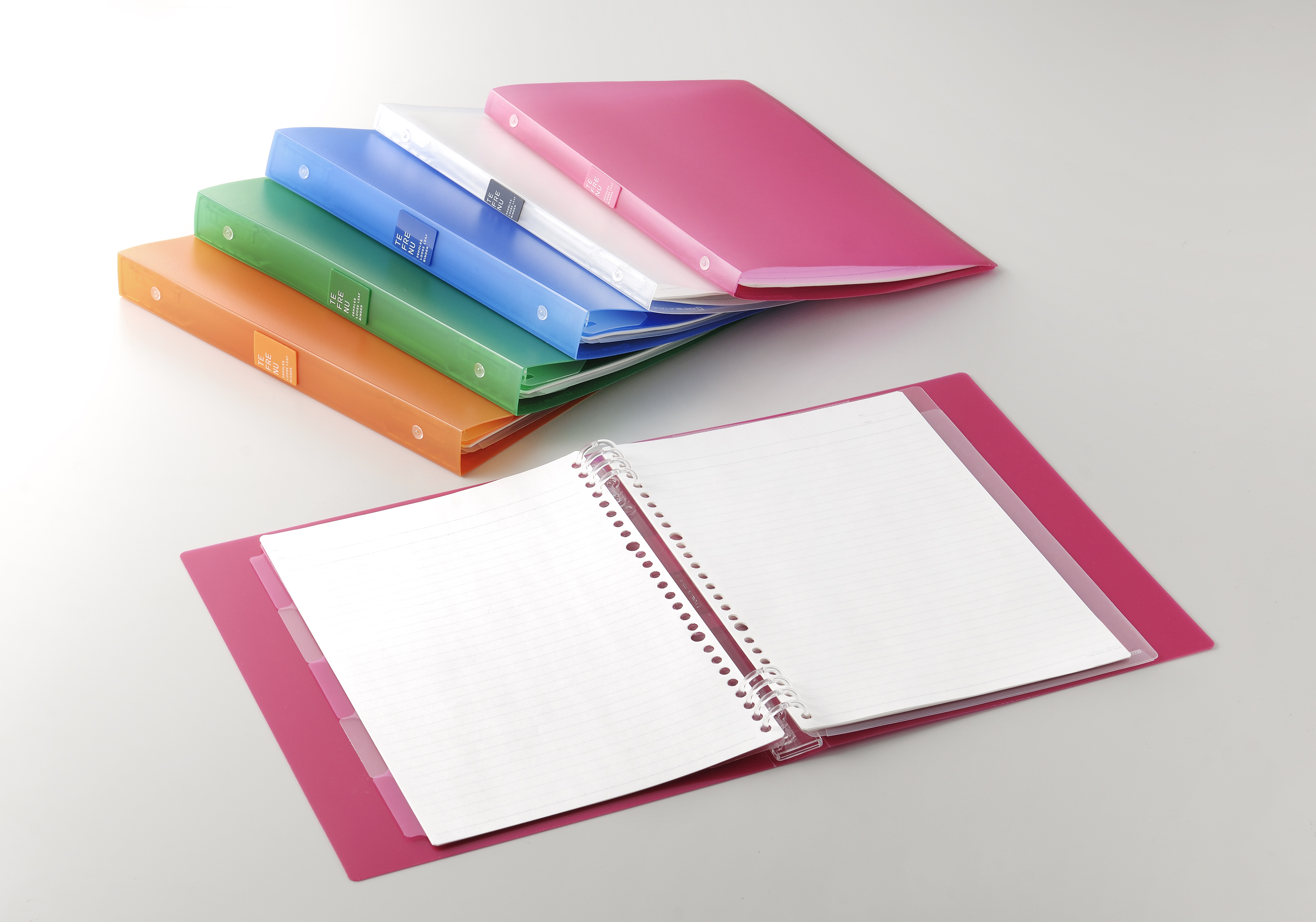新開発の 手にふれない リング式とじ具で書きやすさを追求 バインダーノート テフレーヌ 発売 株式会社キングジムのプレスリリース