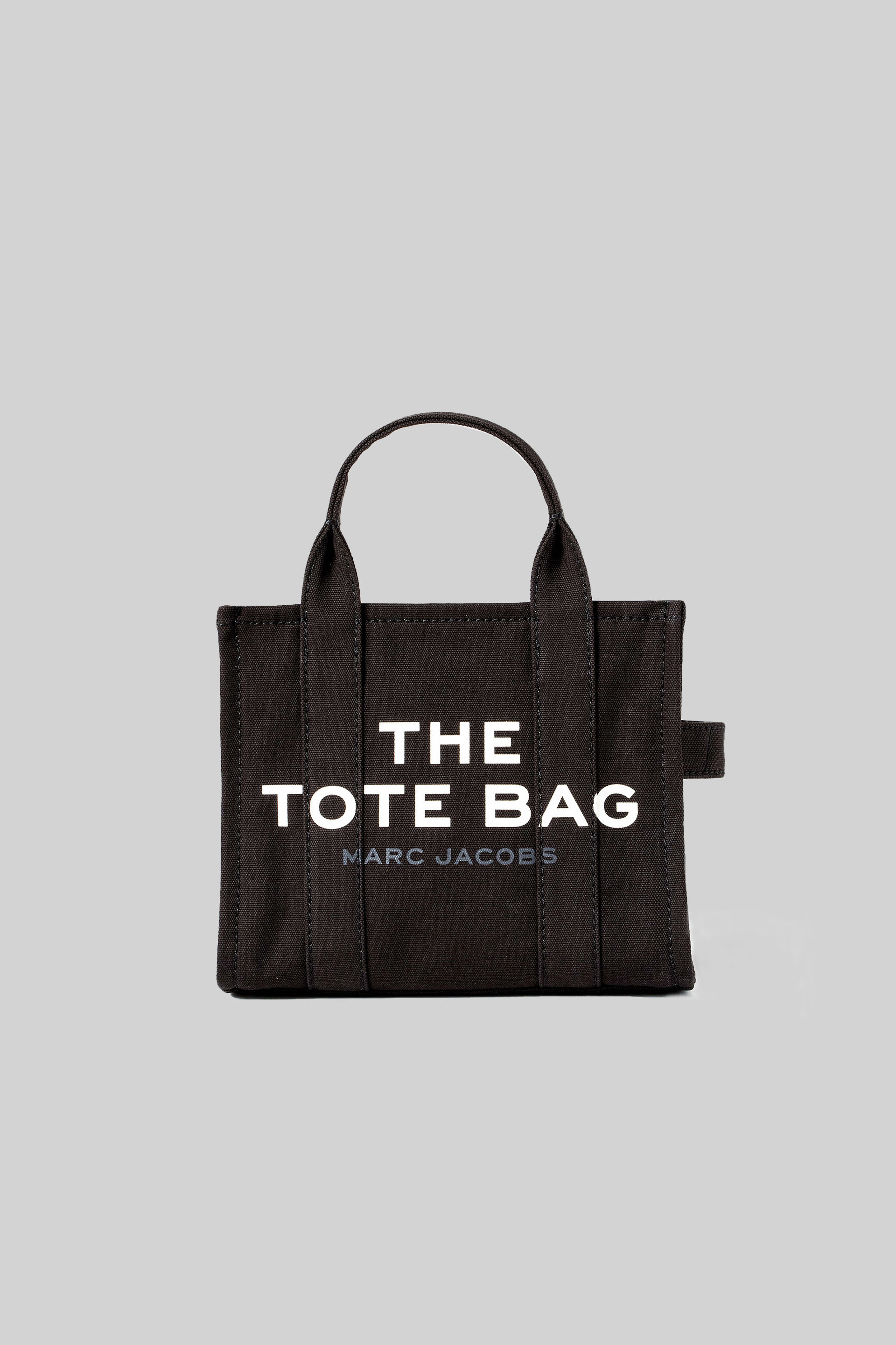 THE MARC JACOBSラインで大人気のキャンバストートバッグ「THE TOTE