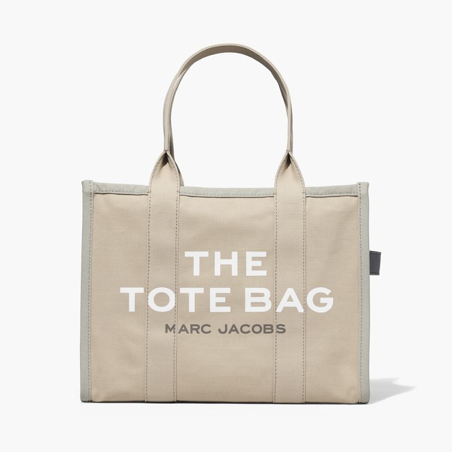 MARC JACOBSのアイコントート「THE TOTE BAG」 が勢ぞろい！刻印も 