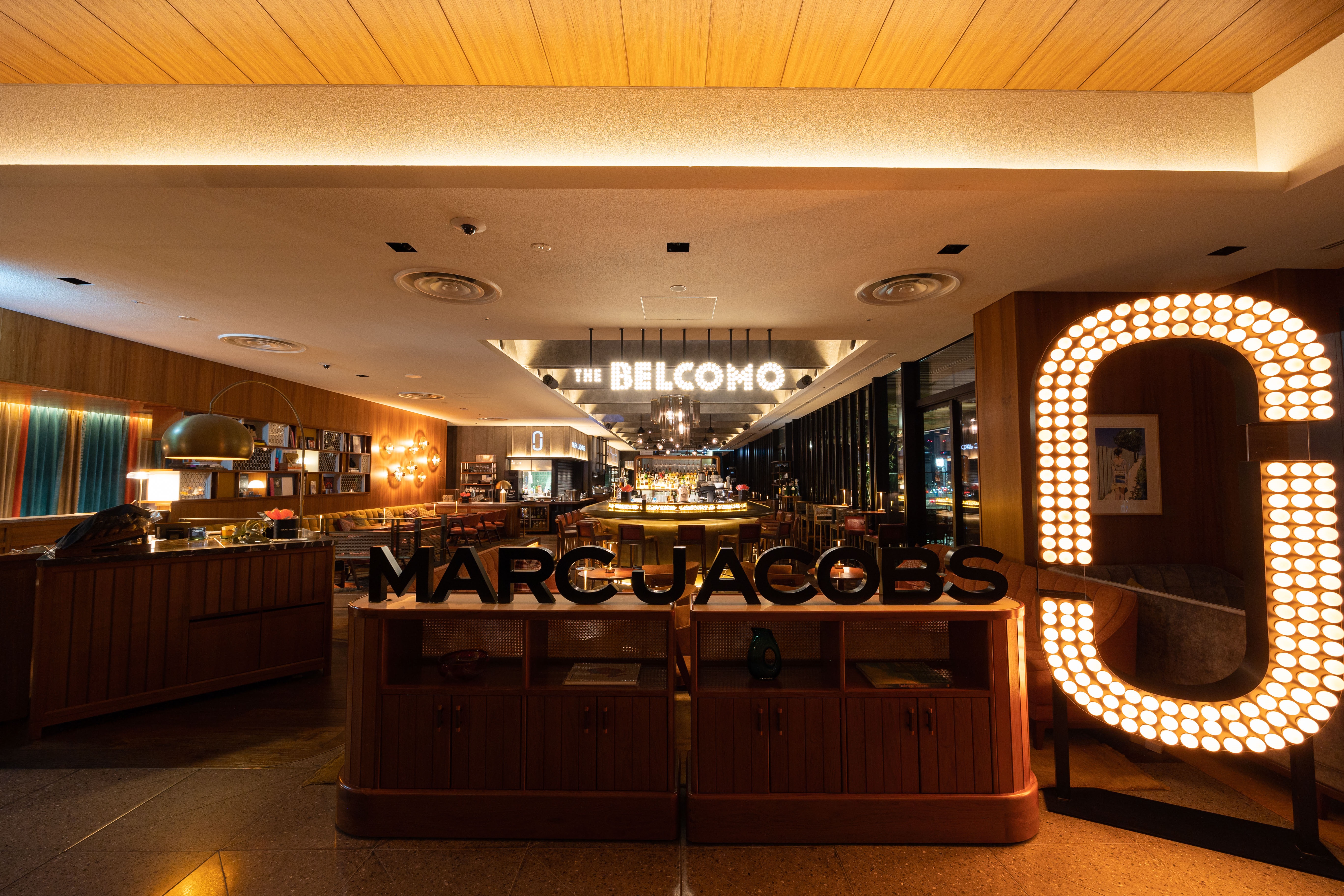 MARC JACOBS CAFE」が東京・青山にオープン！｜マーク ジェイコブス