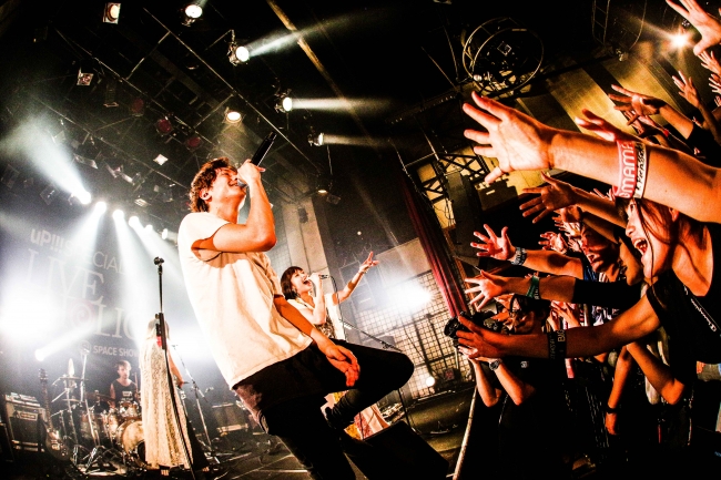 LIVE HOLIC vol.25_BIGMAMA_photo：渡邉一生