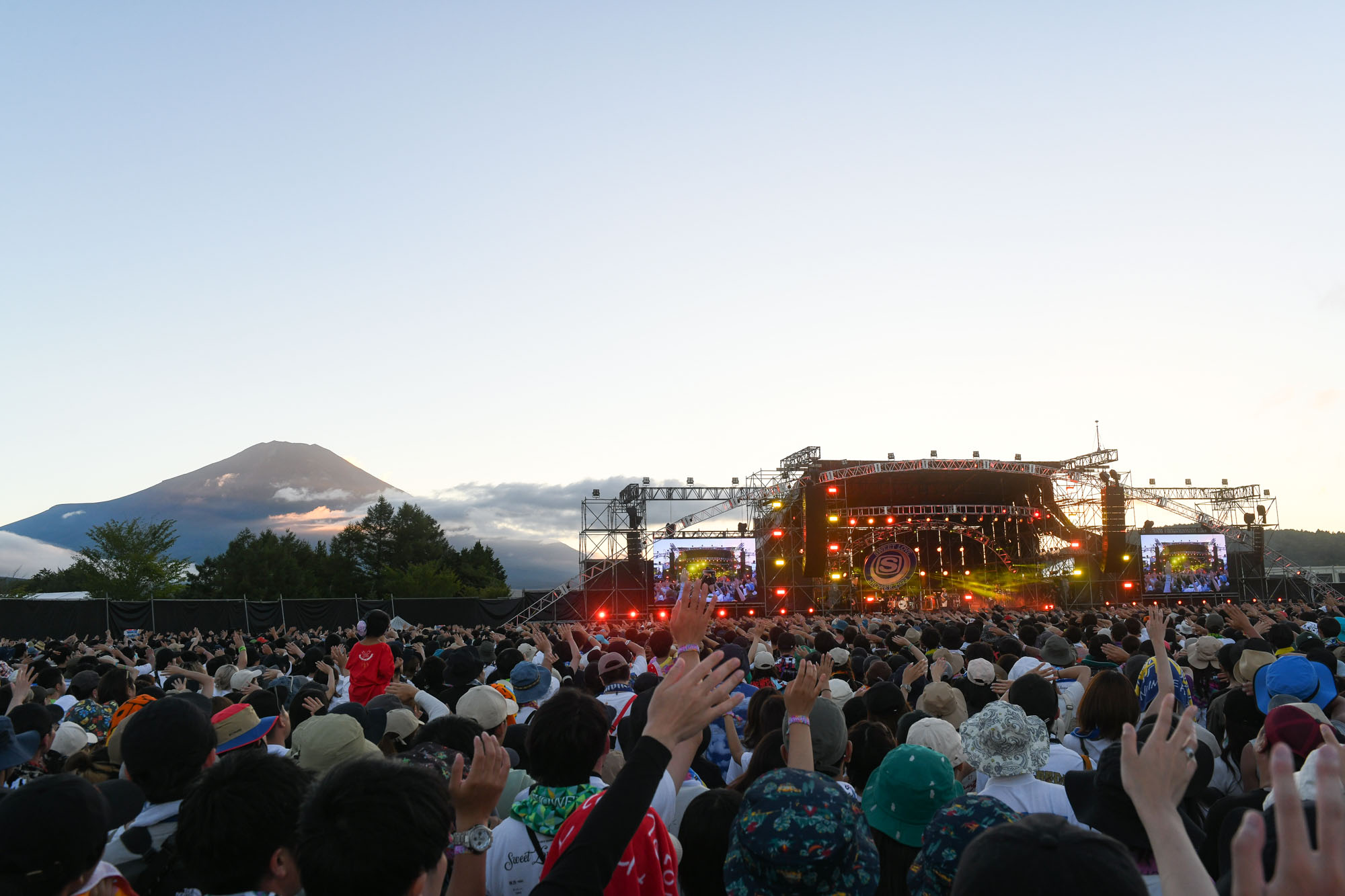 富士山を望む唯一無二のフェスが完全復活！SPACE SHOWER主催の野外音楽