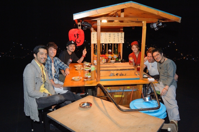 谷中敦(東京スカパラダイスオーケストラ)、田村淳(ロンドンブーツ1号2号)、RYO the SKYWALKER、けんちゃん、MAKKIN(GOOD4NOTHING)、Rio