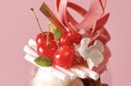 【デリーモ大丸東京店】フレッシュなさくらんぼとルビーチョコレートを組み合わせたピンク色のパフェ「さくらんぼ」期間限定販売中