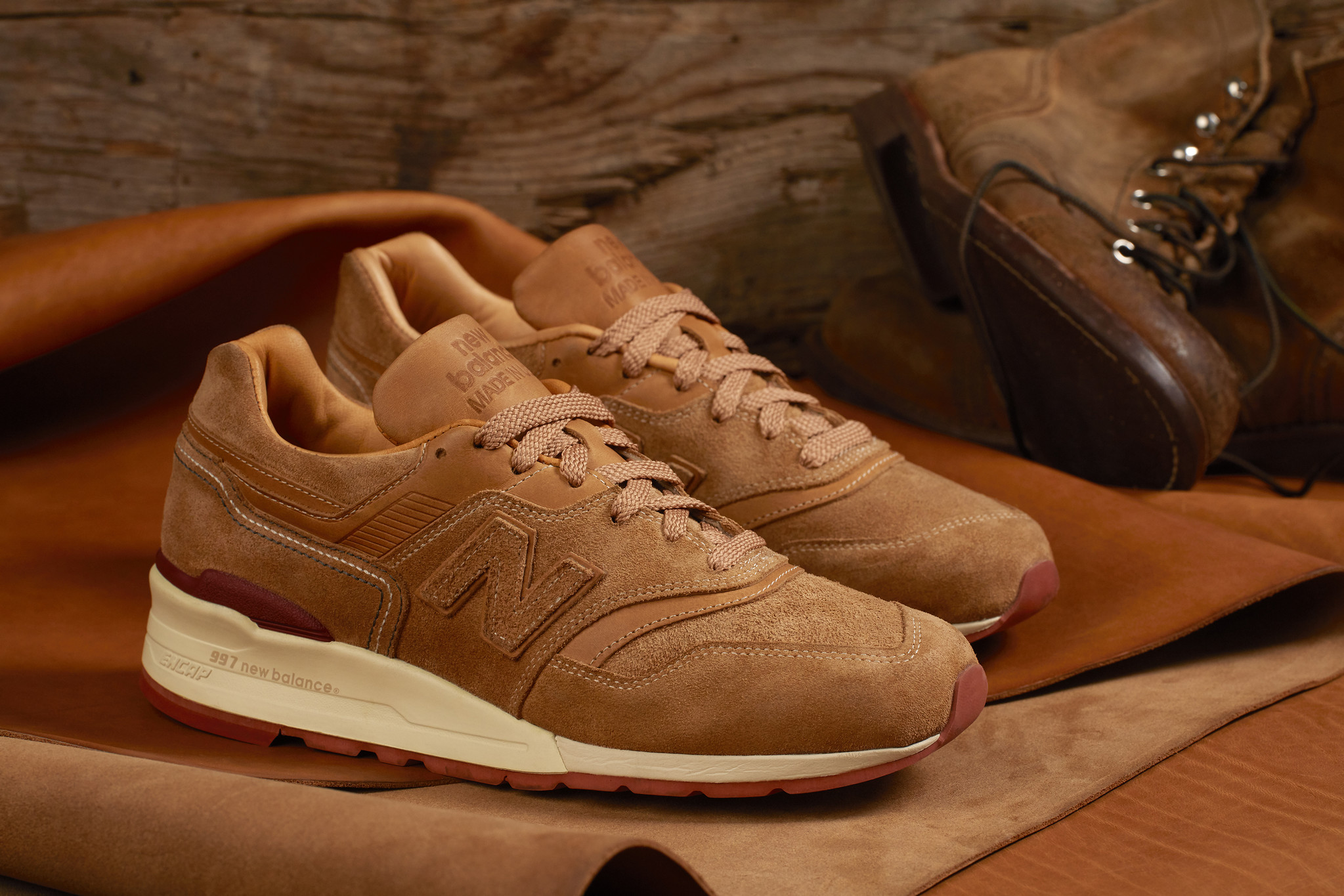NEW balance red wing 26.5cm