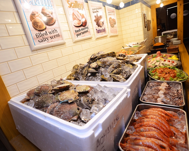 海鮮ビュッフェ 生牡蠣 イクラも食べ放題で3500円 大人気のシーフードビュッフェに生牡蠣とイクラが登場 株式会社ディー アールのプレスリリース