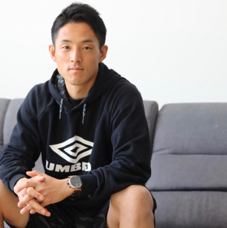 森岡 亮太