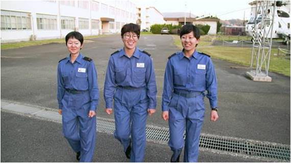 世界最大級のニュースチャンネルcnn 新人女性自衛隊員に注目 特別密着取材 防衛の最前線を目指す日本女性たち ピューリッツァー危機報道センターとのタッグで女性自衛隊員の Cnet Japan