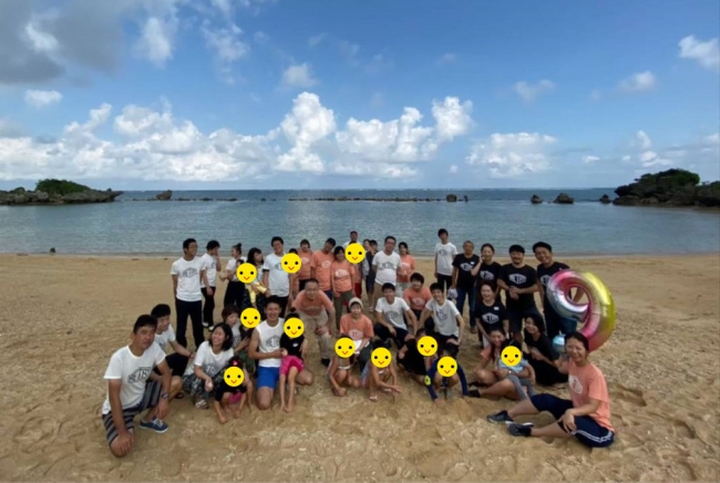家族同伴の社員旅行（沖縄）