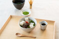 秋限定スイーツでほっとひと息。 船橋屋より「甘栗と抹茶のあんみつ」と「かぼちゃの白玉しるこ」が登場