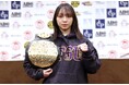 K-1新女王「松谷 綺」が一夜明け会見で所信表明! 現役女子大生、世界最強目指す